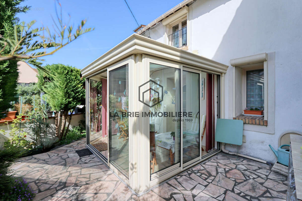 Maison à VILLECRESNES