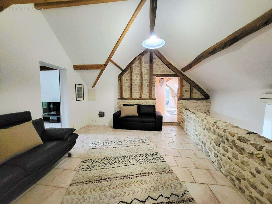 Maison à MEREVILLE