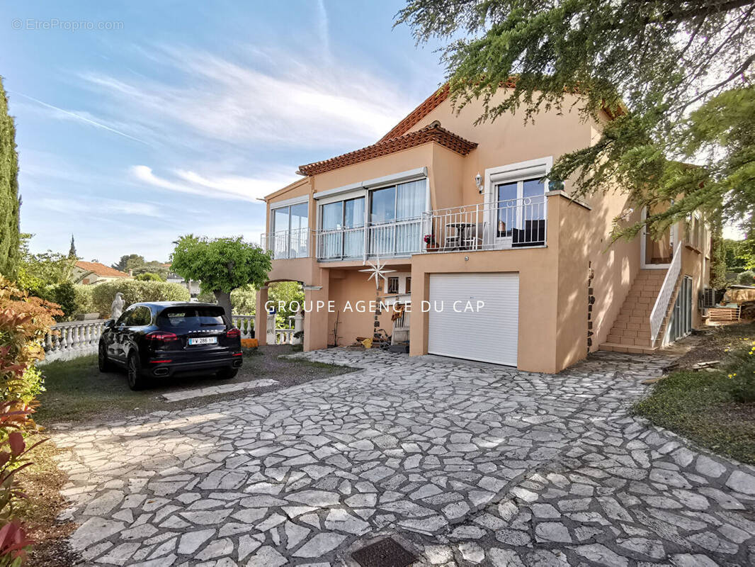 Maison à FREJUS