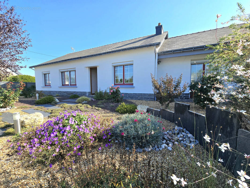 Maison à LA ROUXIERE