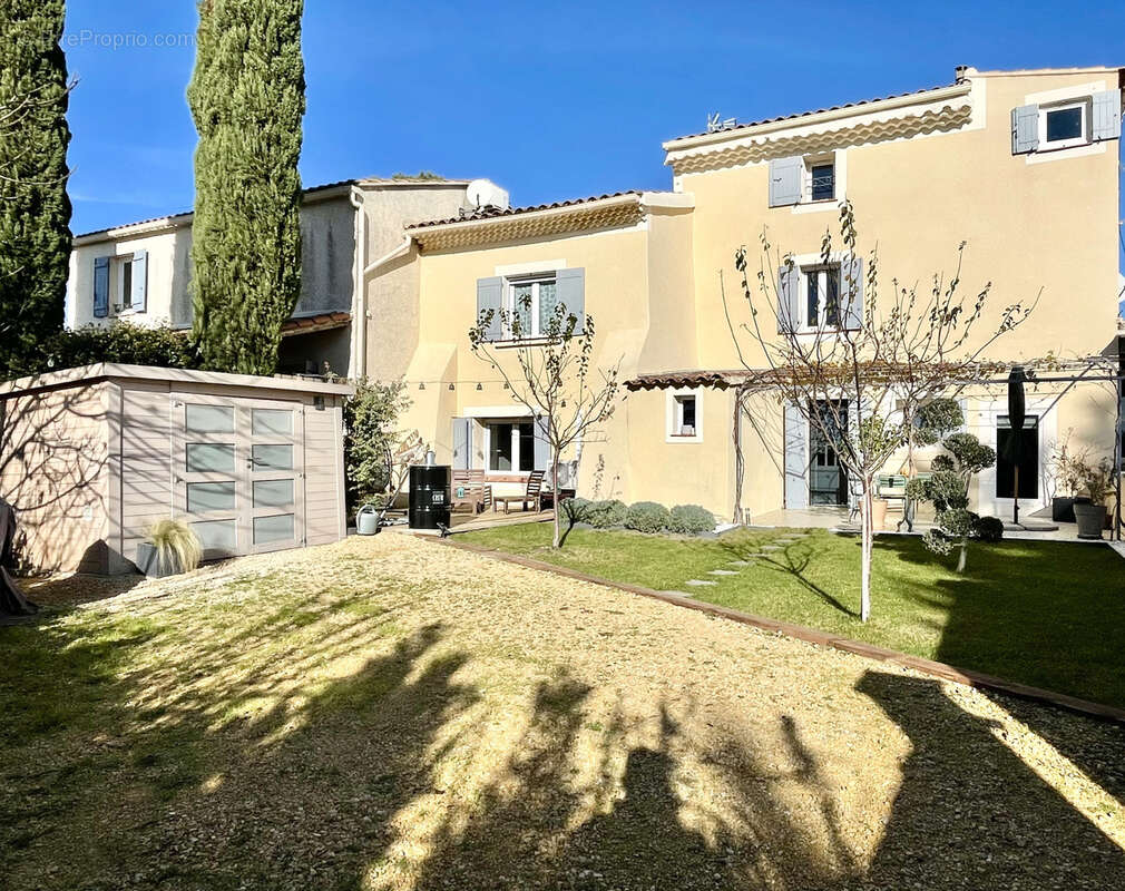 Secteur dentelle - jolie maison entierement renovee avec jardin - photo 3