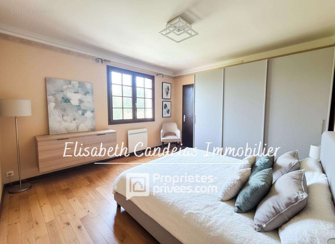 Maison centre ville Pechbonnieu à fort potentiel - photo 10