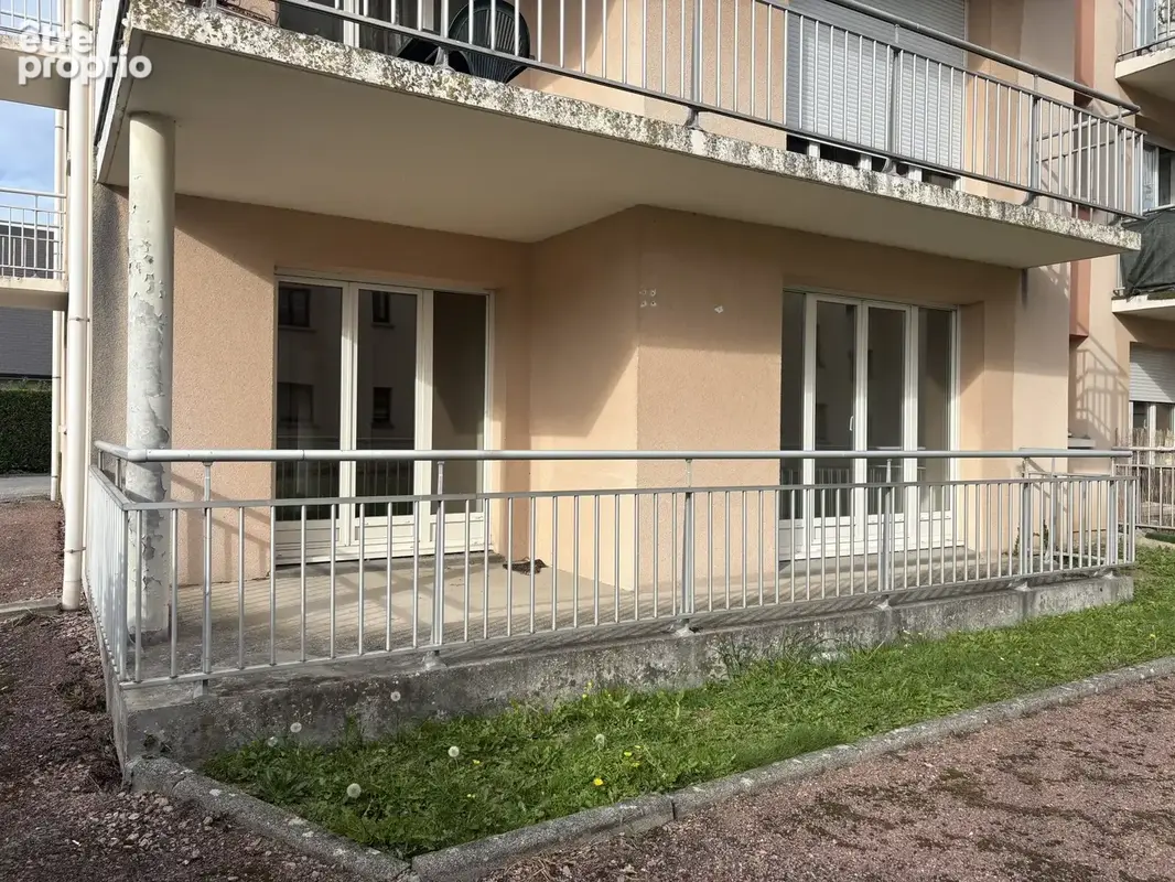Appartement 3 pièces 73 m² à vendre à Lillebonne (76170) - photo 1