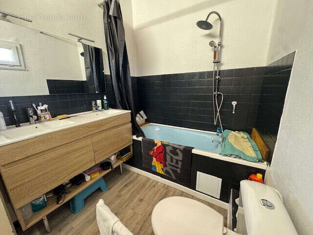 Photo 9 - Maison à LE CHAMBON-FEUGEROLLES