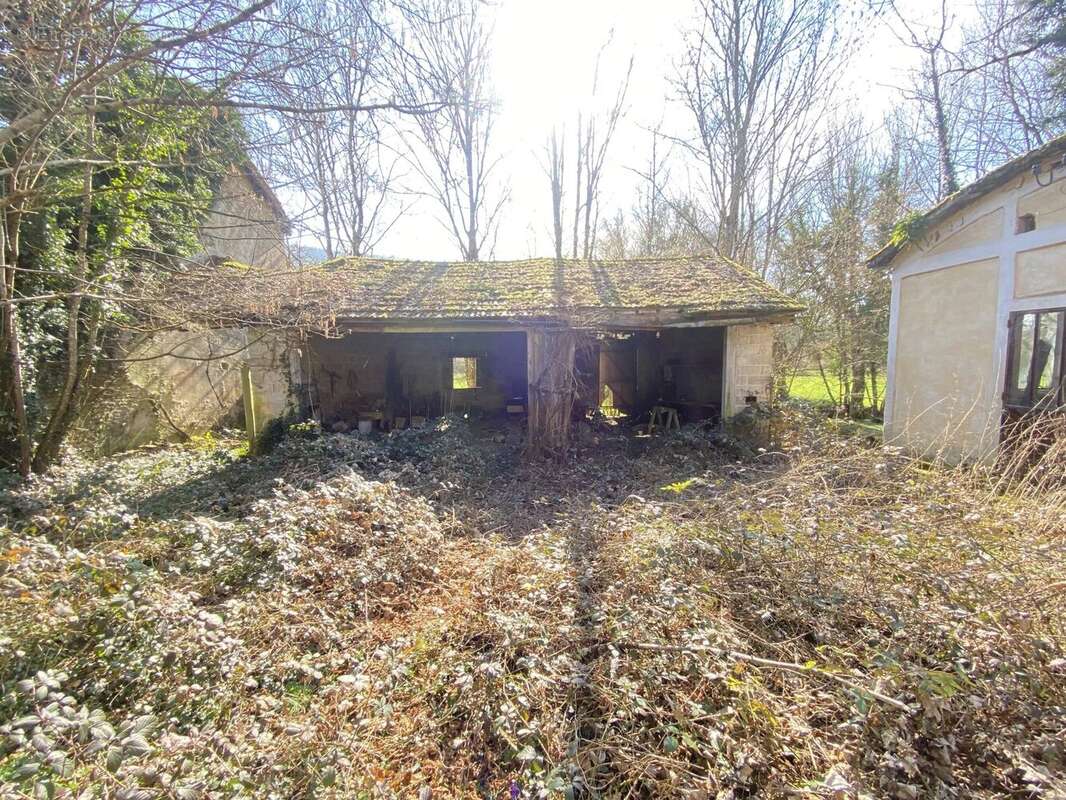 Maison à GISSEY-SUR-OUCHE