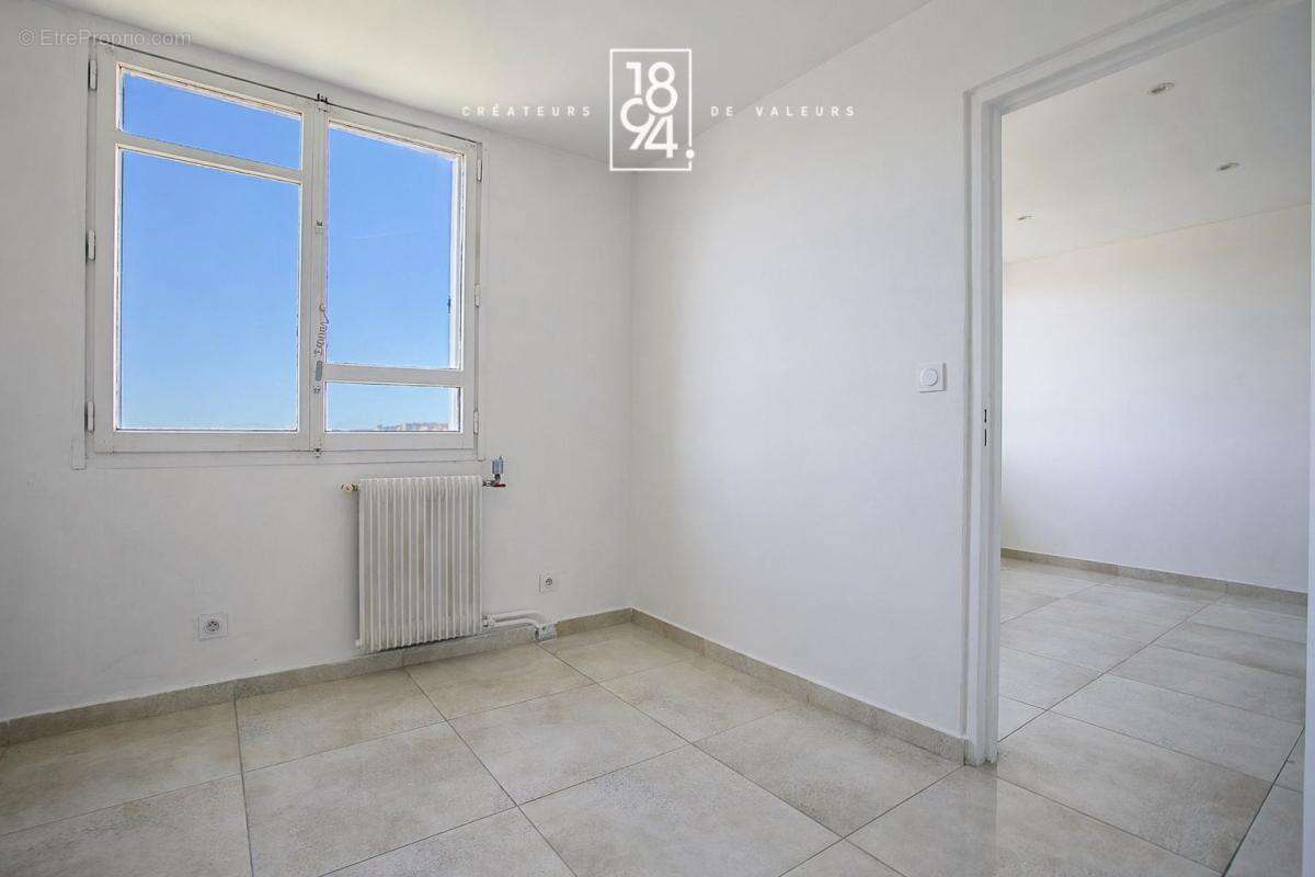 Appartement à MARSEILLE-10E