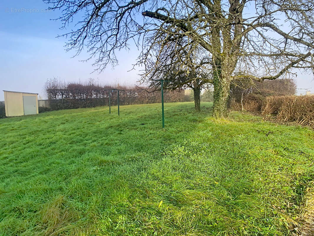 Maison à DAMPIERRE-LES-BOIS