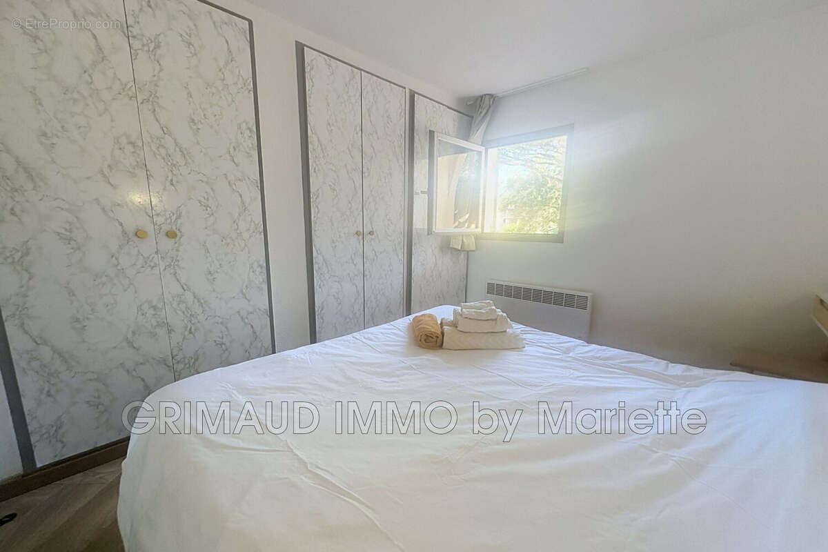 Appartement à GRIMAUD