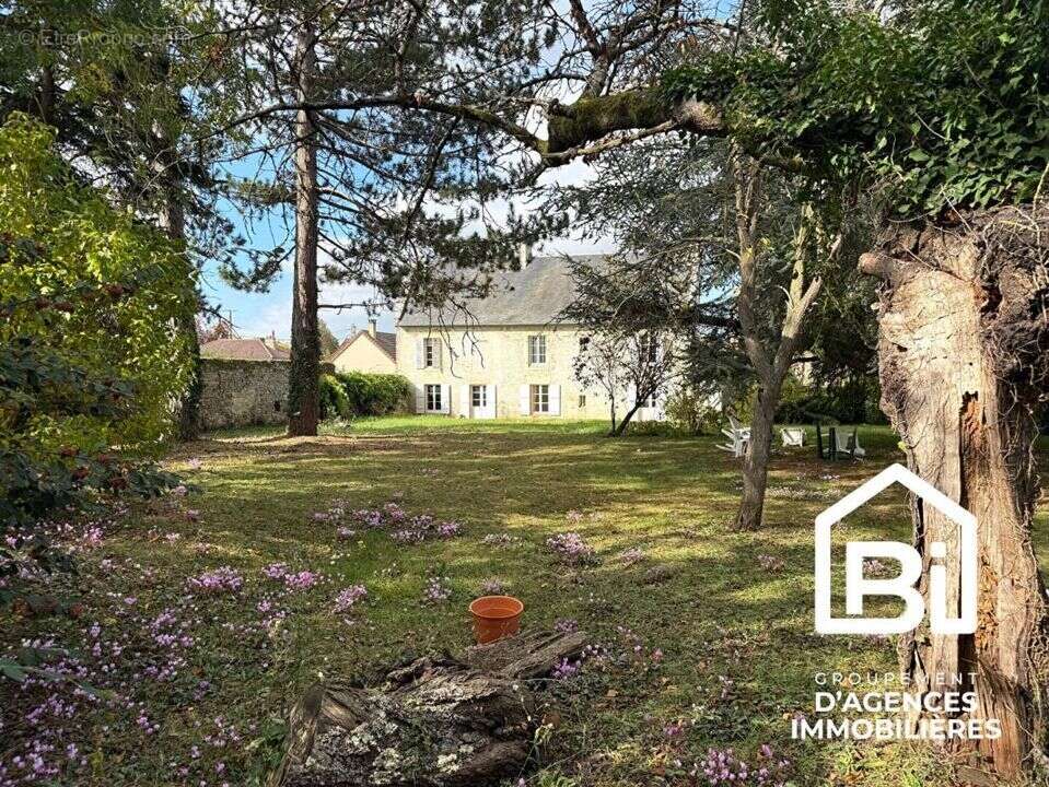 Maison à MAY-SUR-ORNE