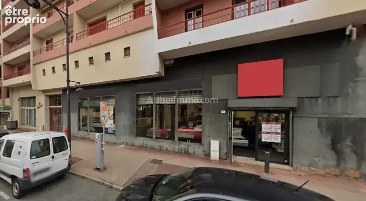 Vente Boutique Draguignan(83300) 850 000ï¿œ - photo 2