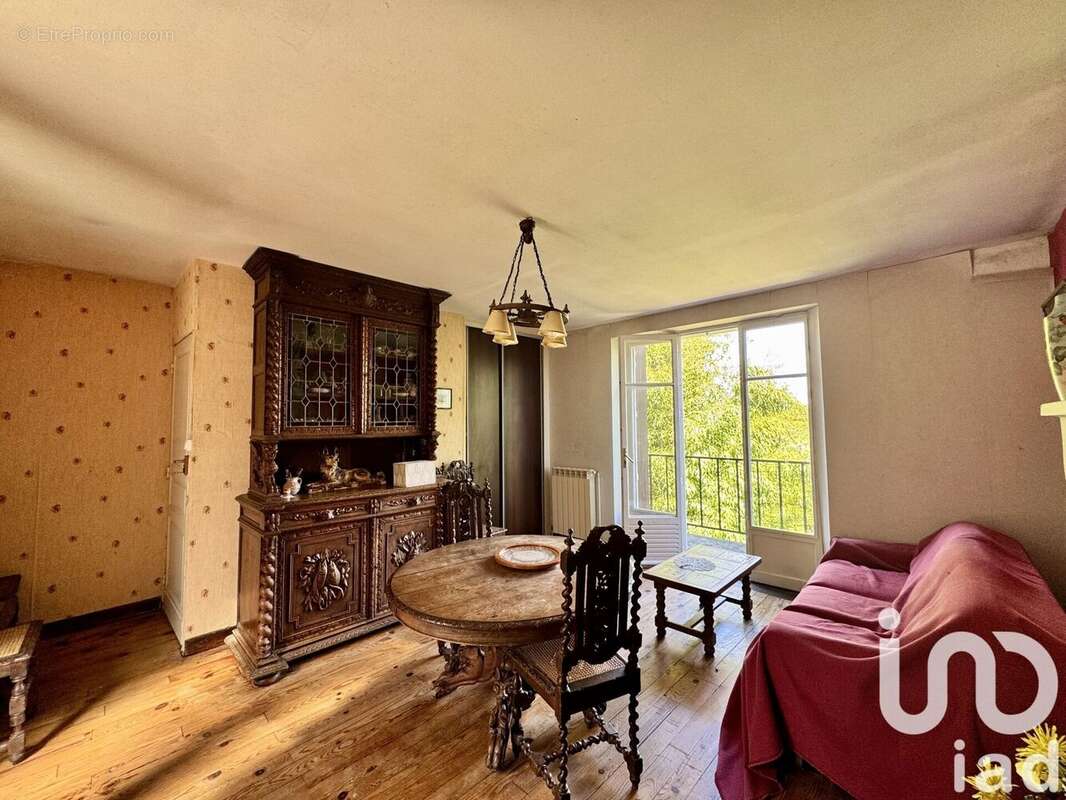 Photo 2 - Maison à LURAIS