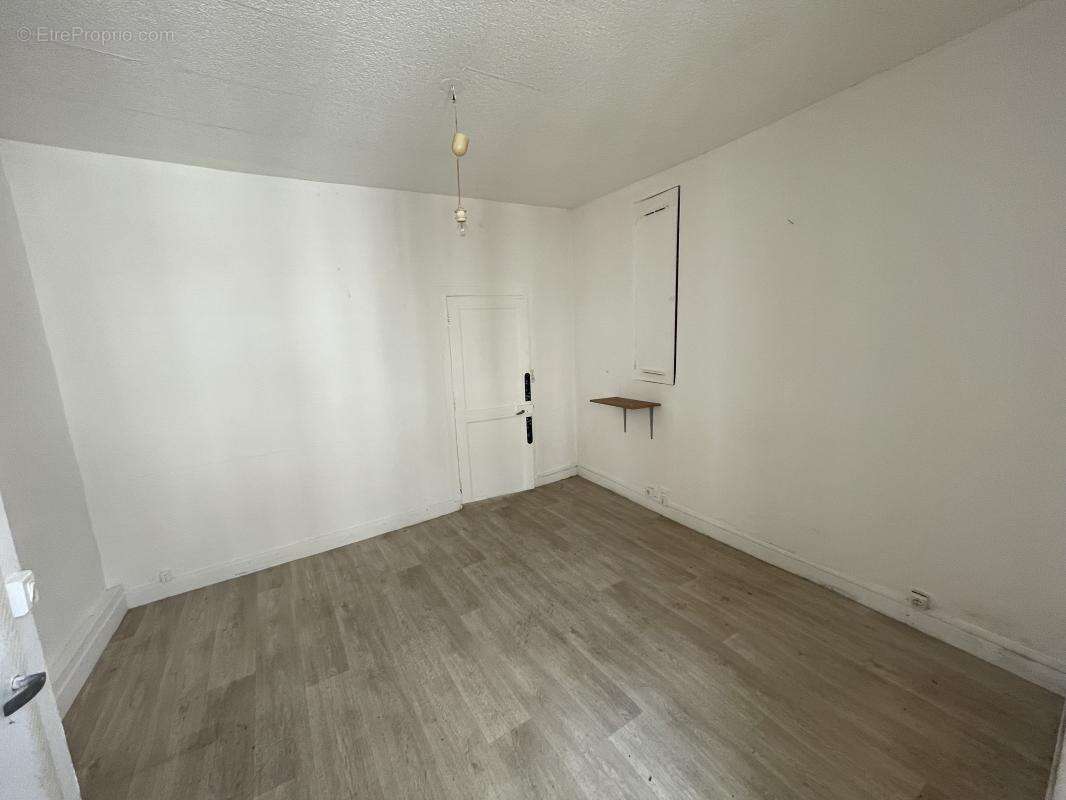 Appartement à ANGERVILLE