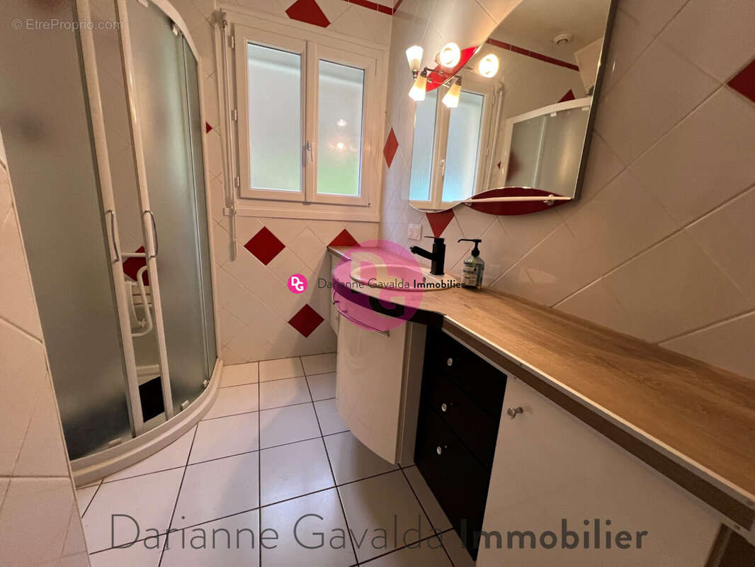 Maison 130 m² à Cransac  - photo 6