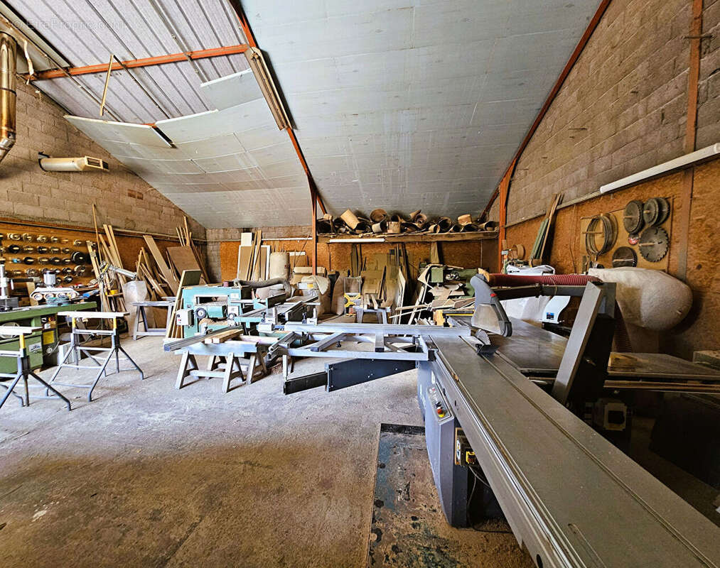 Bâtiment industriel de 543 m² ? Saint-Angel, - photo 15