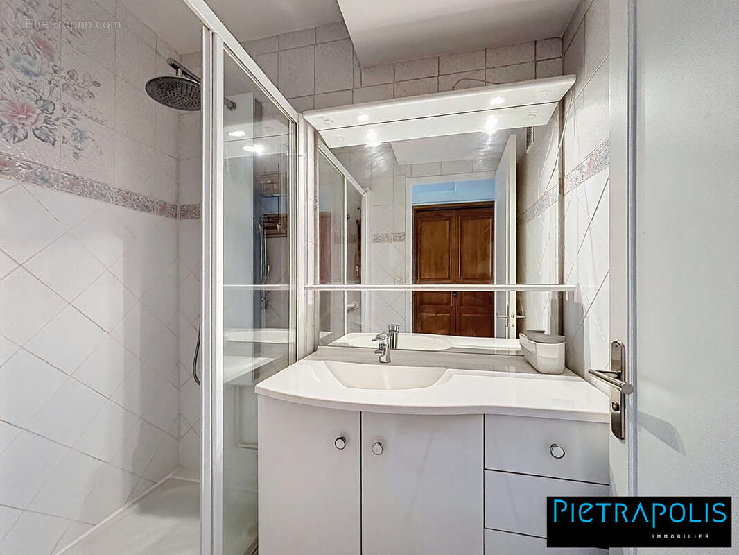 Appartement à LYON-9E