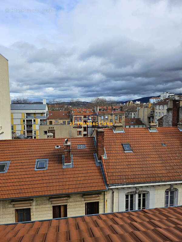 Appartement à SAINT-ETIENNE