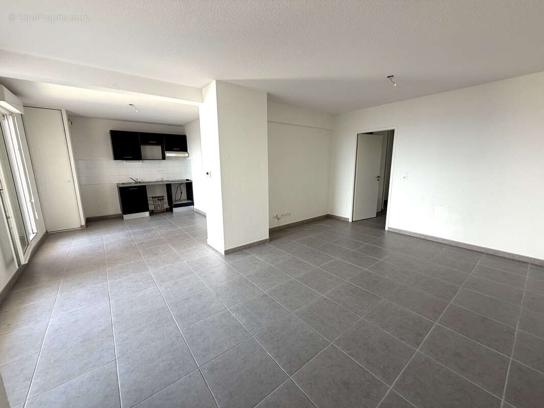 Sète, bas Saint Clair, appartement 3 pièces avec vue, terrasse, - photo 4