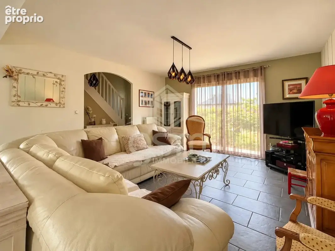 Maison 7 pièces 156 m² à vendre à Montbazon (37250) - photo 6
