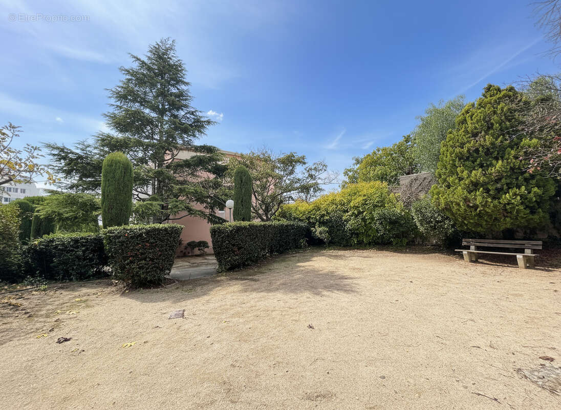 Appartement à MARSEILLE-9E