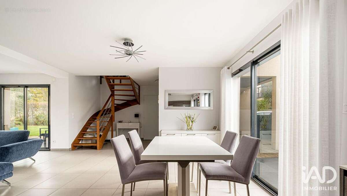 Photo 8 - Maison à SAINT-PRIEST