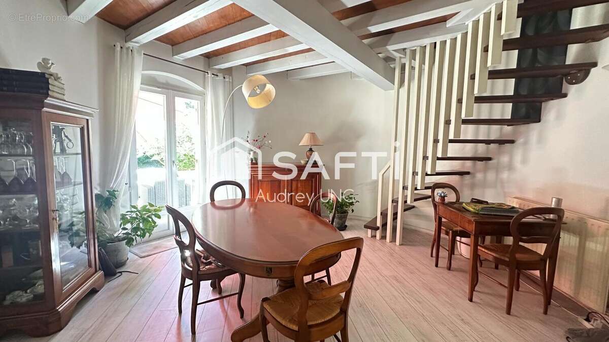Photo 4 - Maison à FARGUES-SAINT-HILAIRE