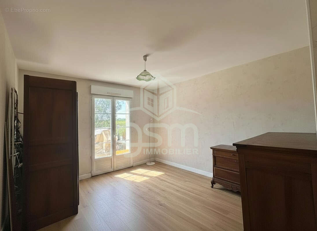 Maison 122 m² à Thilouze  - photo 4