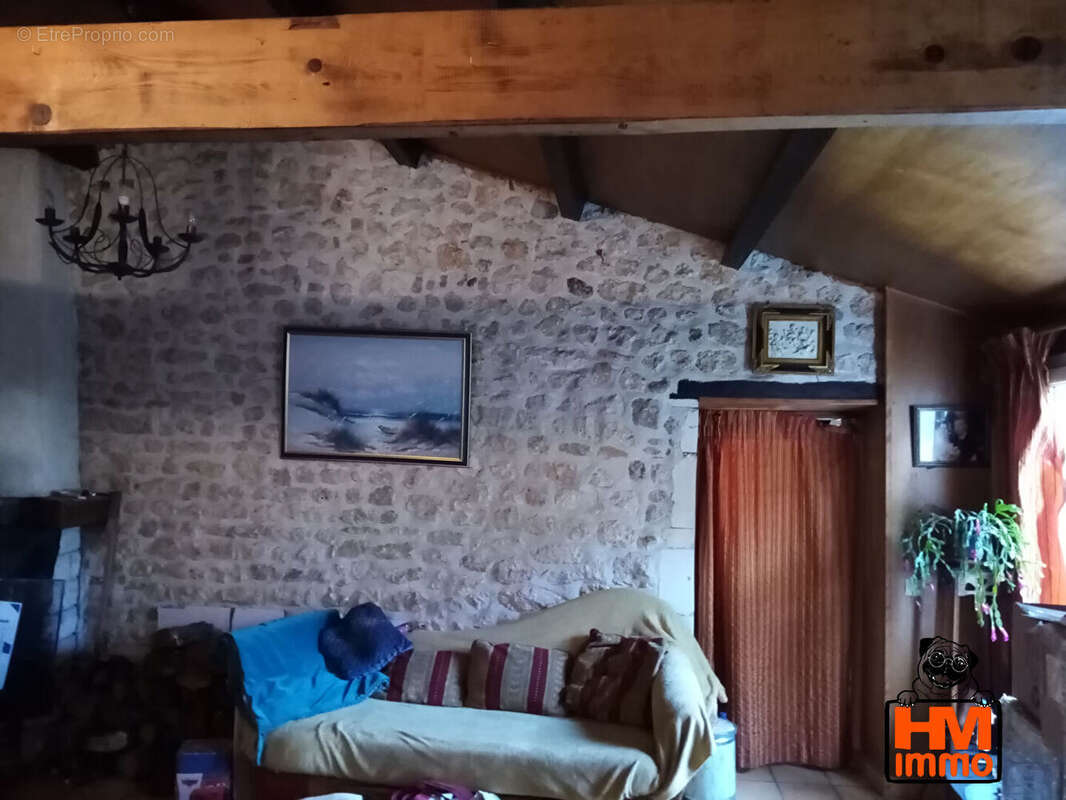 Maison à SAINT-JUST-LUZAC