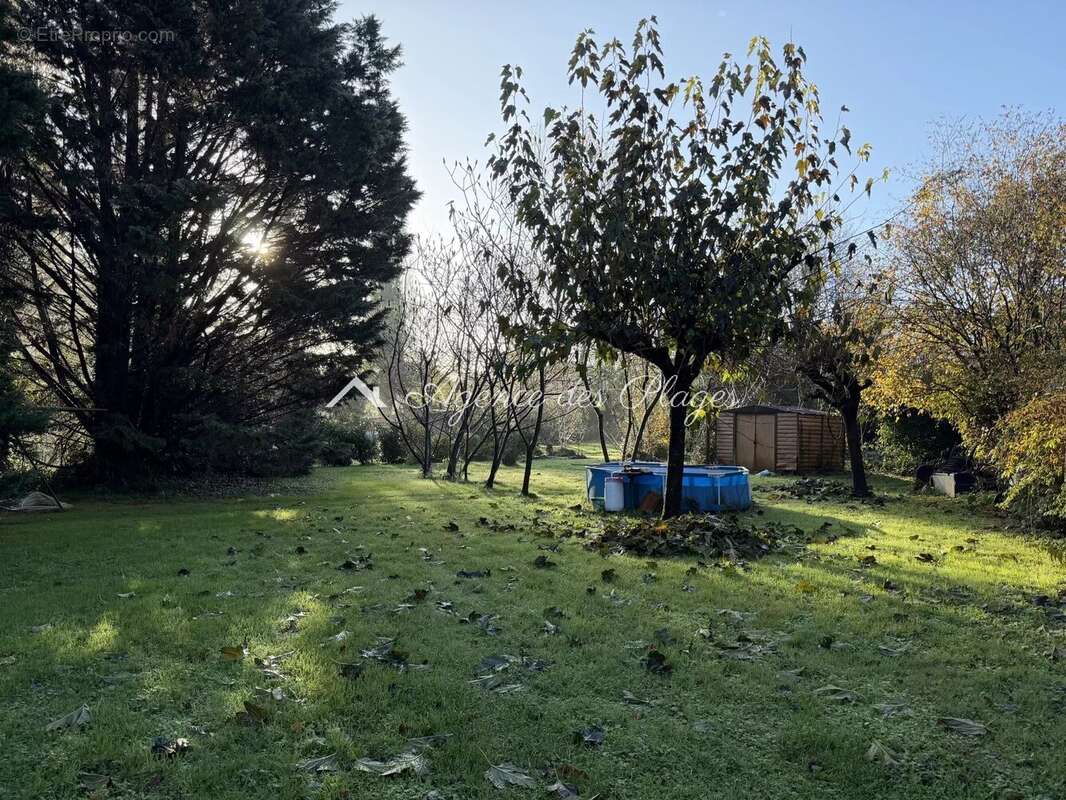 Maison à MESCHERS-SUR-GIRONDE