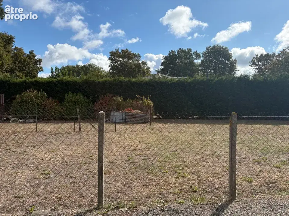 Photo Terrain à Begles au prix de 145 000€