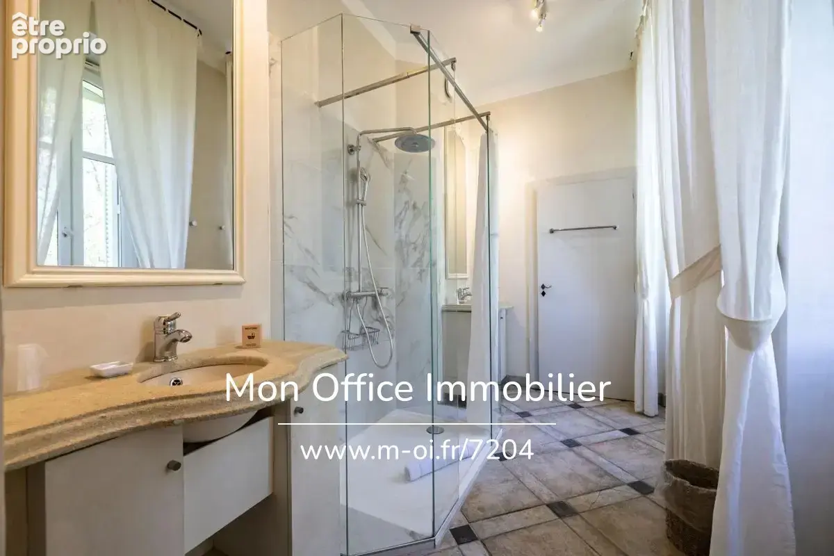 Référence : 7204-VCL - Bâtisse 17ème avec deux bastides, 5 appartements - Parc sur 1 hectare - 13 100 AIX EN PROVENCE - photo 12