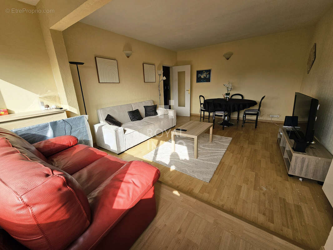 Appartement à HYERES