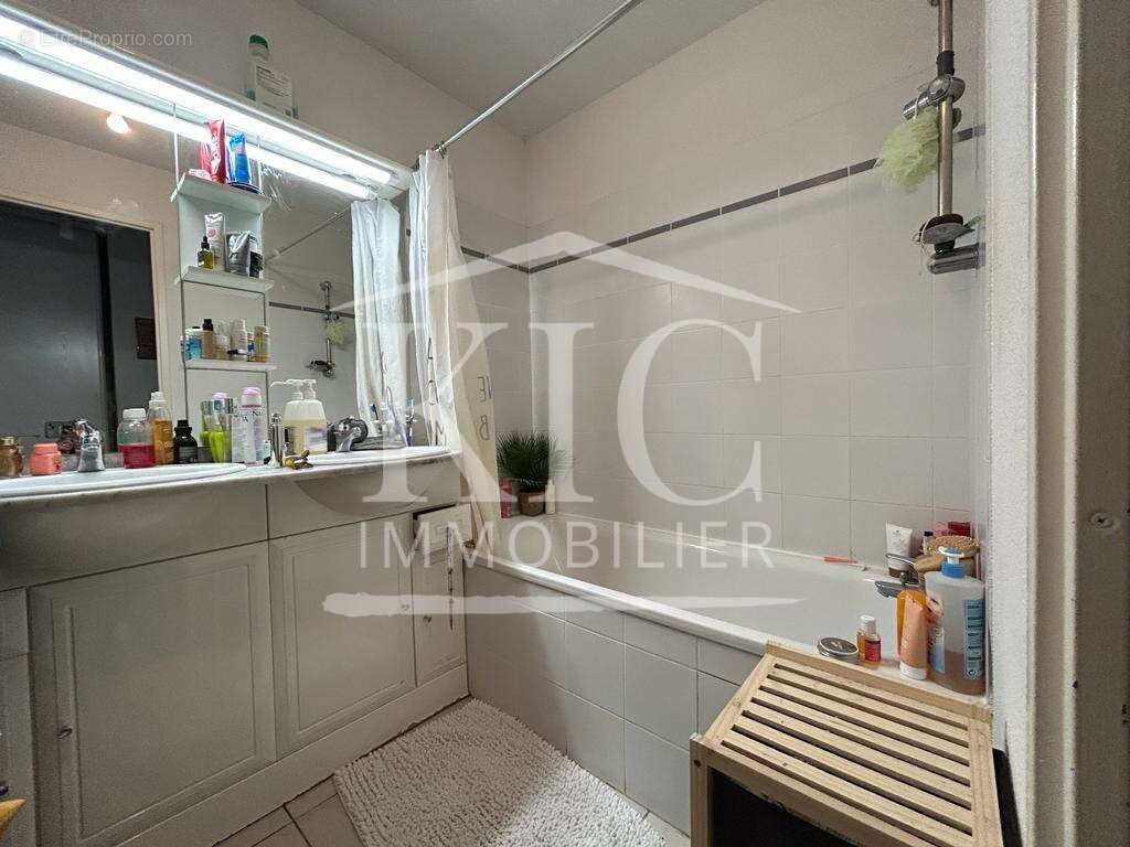 Appartement à CARCASSONNE