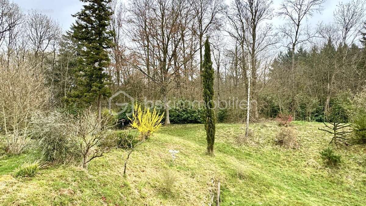 Terrain à LA FERTE-SOUS-JOUARRE