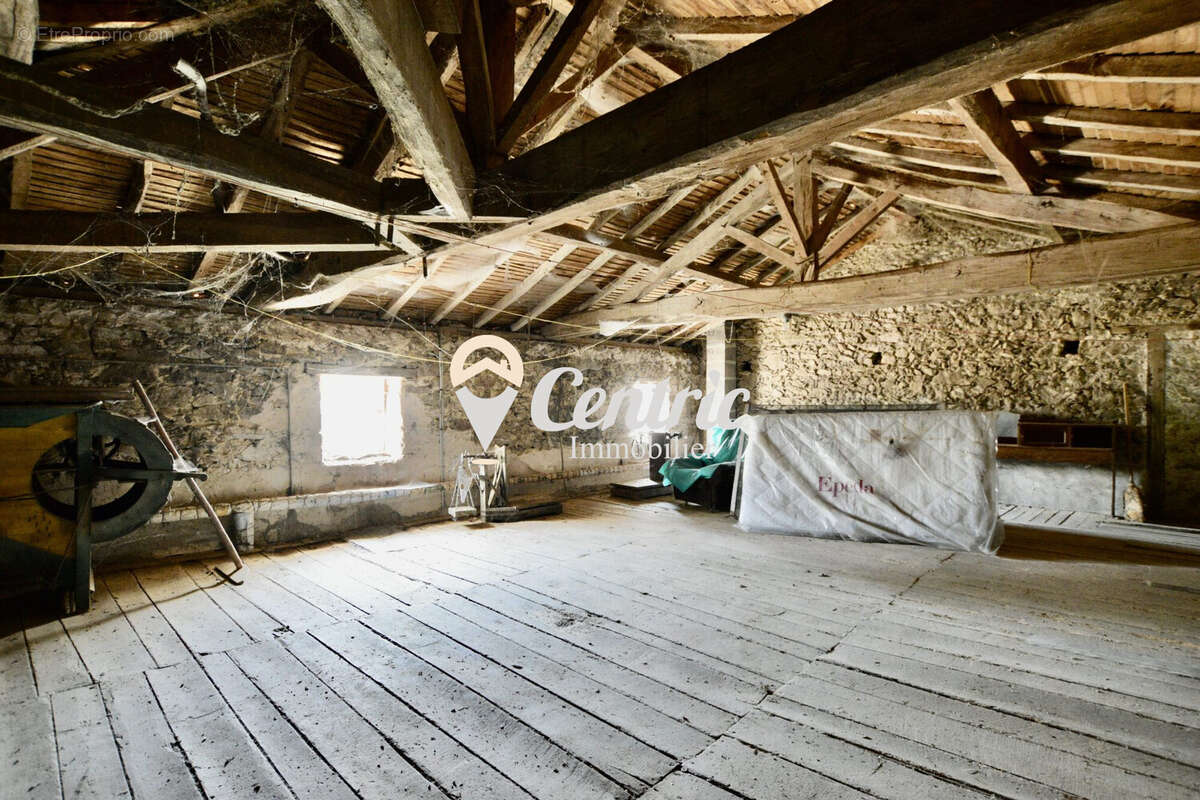 Maison 83 m² à Clesse  - photo 9
