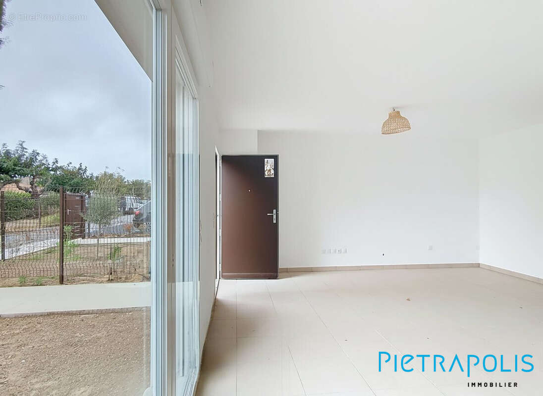 Appartement à MIREVAL