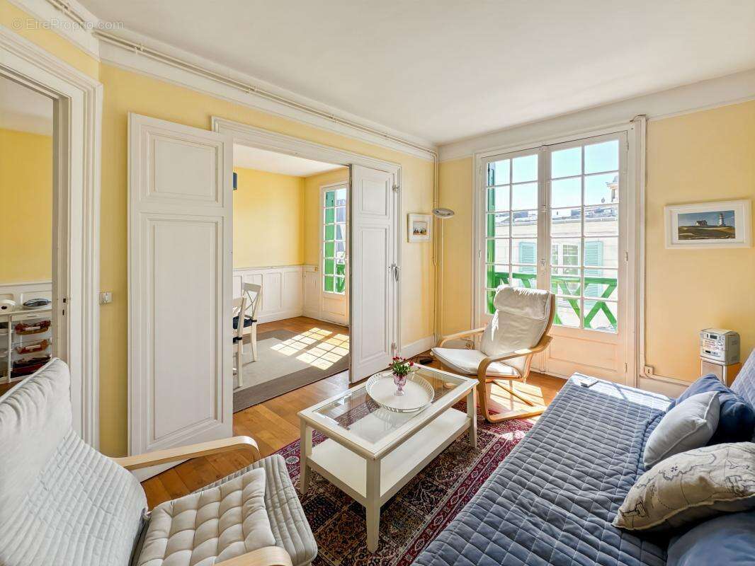 Appartement à TROUVILLE-SUR-MER