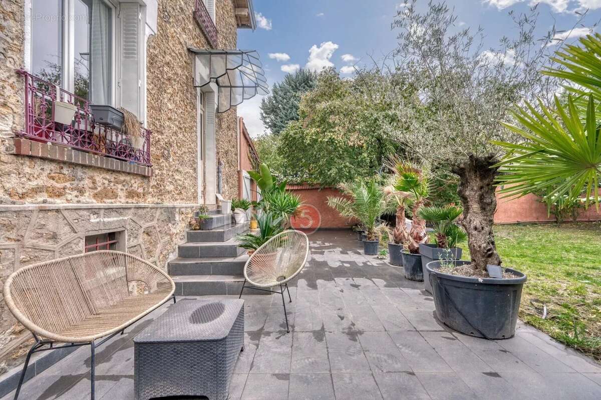 Maison à VILLEMOMBLE