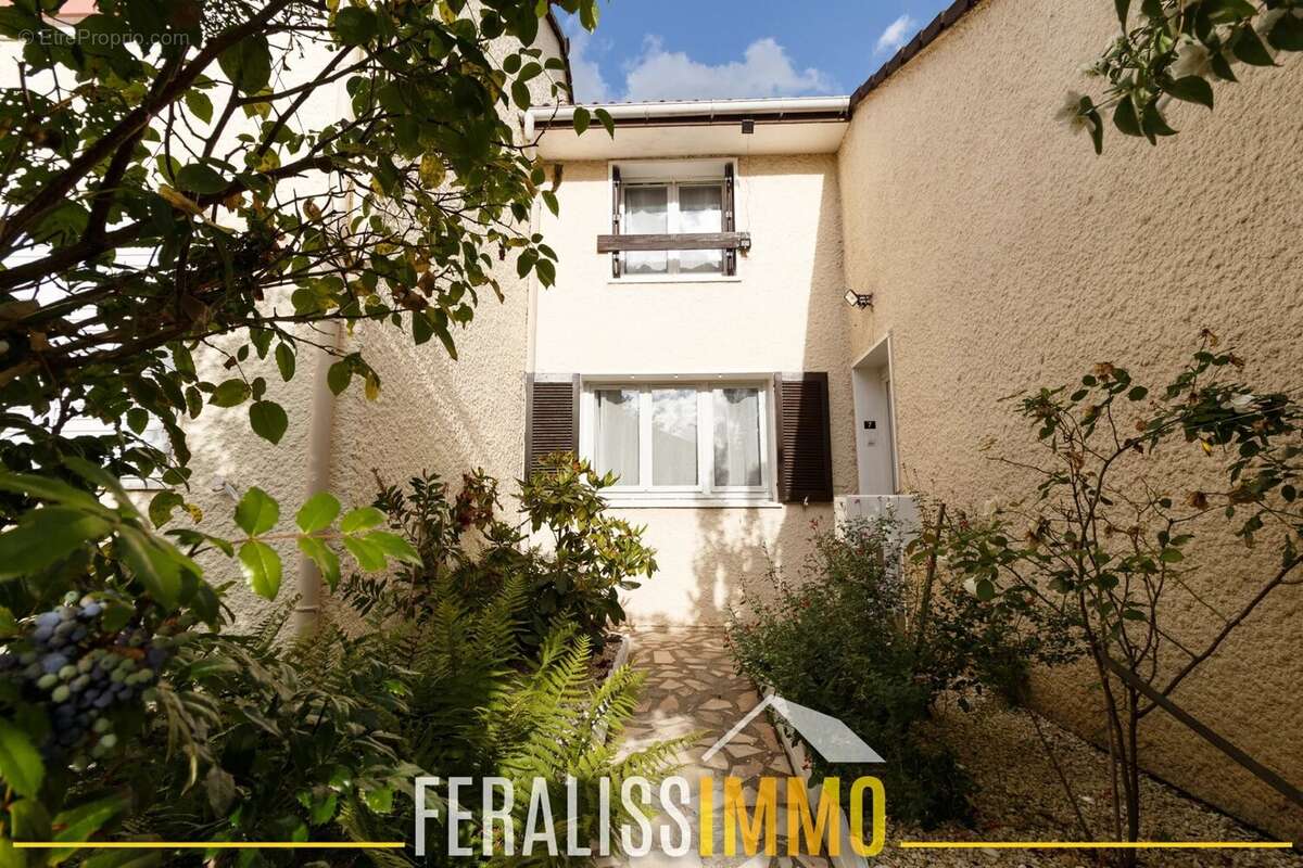 Maison à ERAGNY