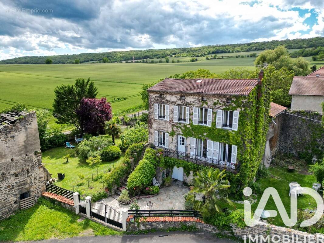 Photo 1 - Maison à LE BROC