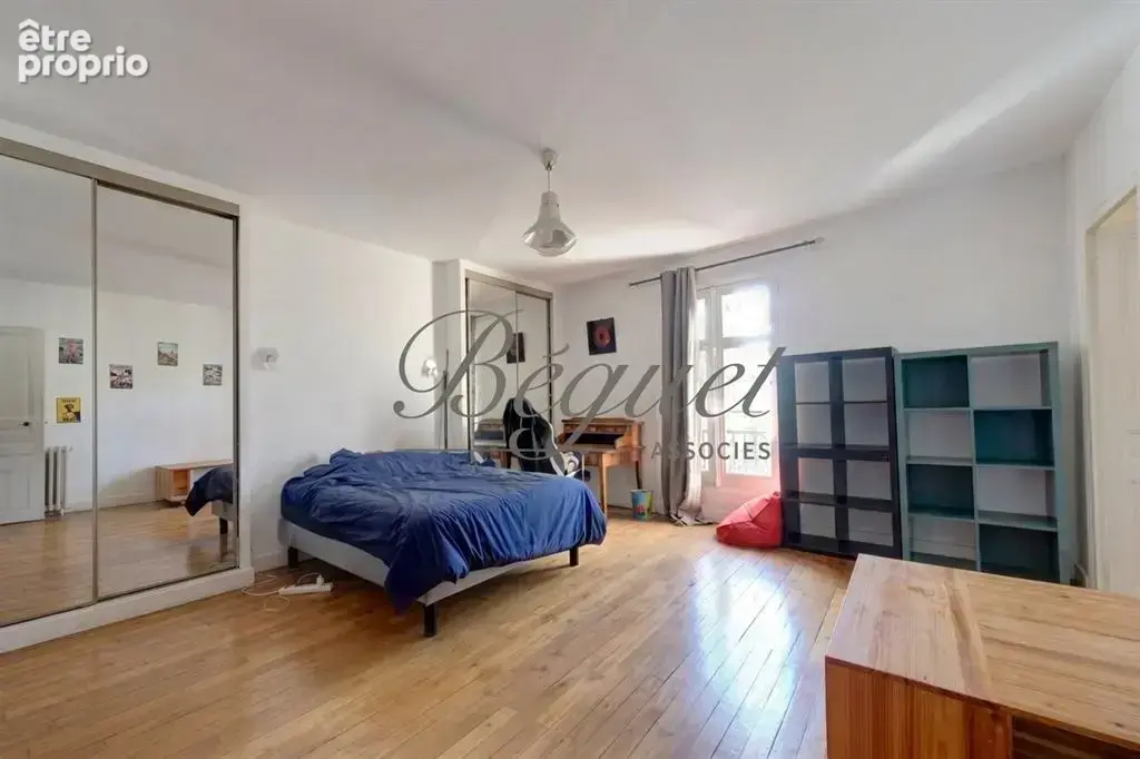 Tours (37000) – Maison de ville de 310 m², 6 chambres, garage fermé – Indre-et-Loire, Centre-Val de Loire - photo 5