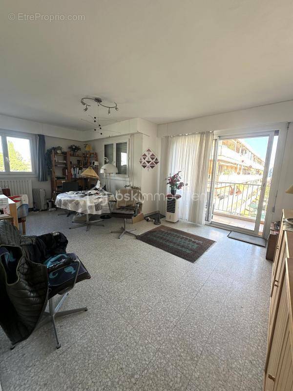 Appartement à MANDELIEU-LA-NAPOULE