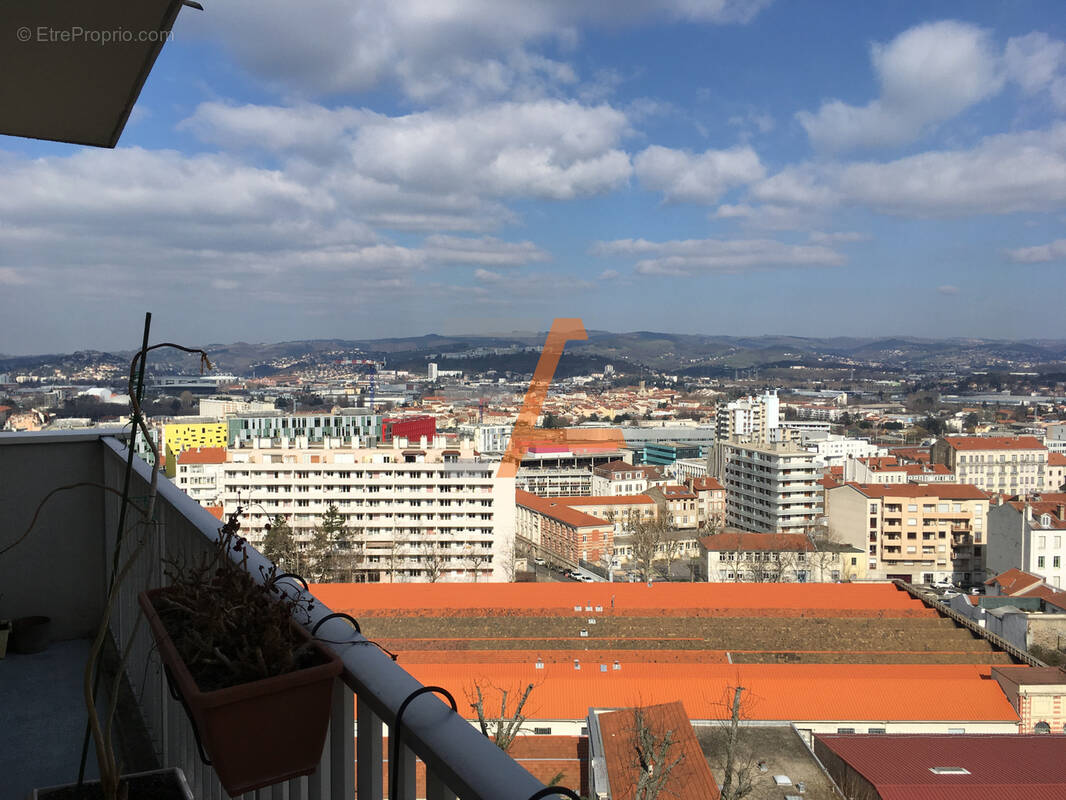 Appartement à SAINT-ETIENNE