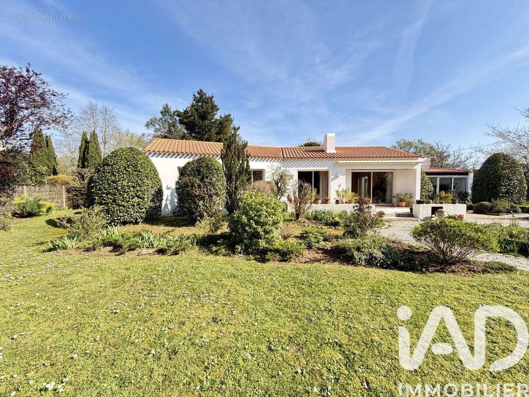 Photo 2 - Maison à CHALLANS