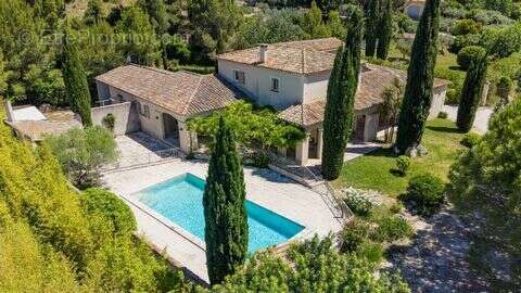 Maison à MAUSSANE-LES-ALPILLES