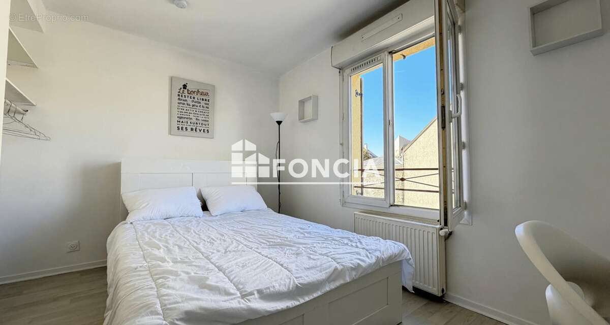 Maison à NANTERRE