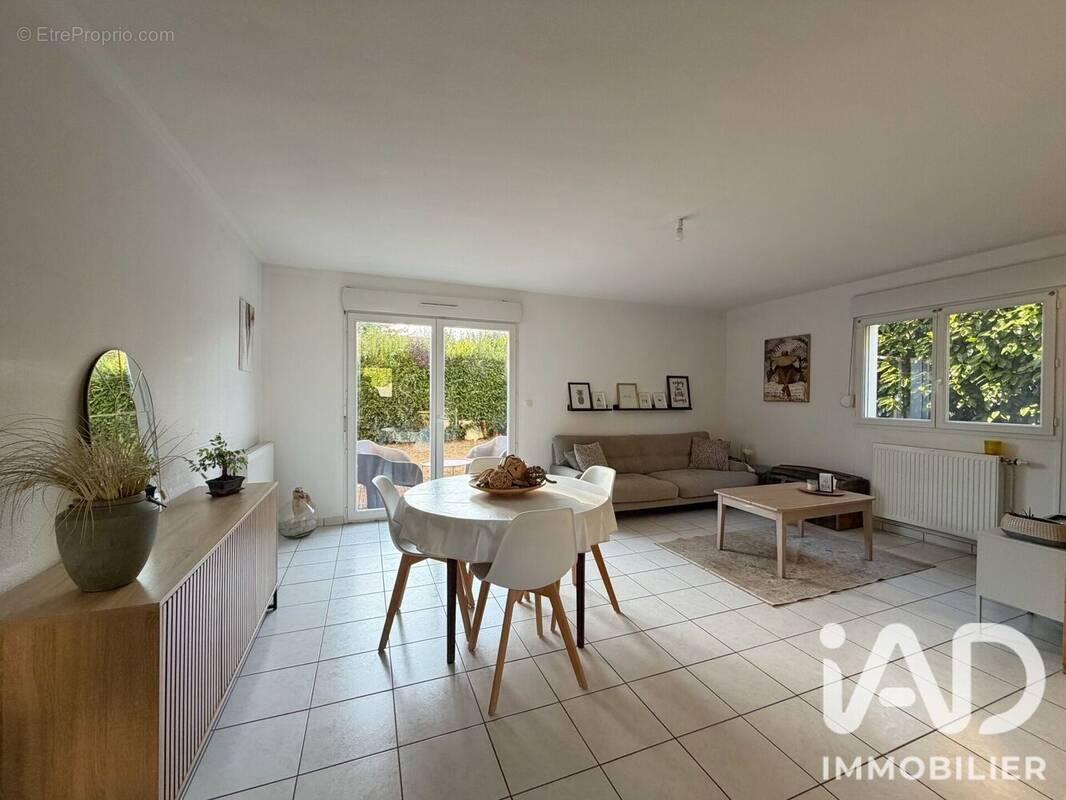 Photo 1 - Maison à VOUNEUIL-SOUS-BIARD