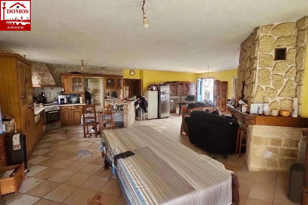 LUDON-MEDOC - Maison de plain pied de 125 m2 env sur une parcelle de 930 m2 env. - photo 2