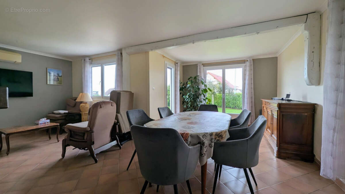 Maison à LA FRENAYE