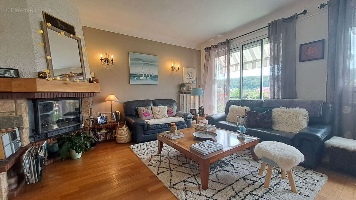 Maison à SAINT-REMY-LES-CHEVREUSE