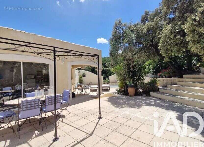 Photo 3 - Maison à VILLENEUVE-LES-AVIGNON